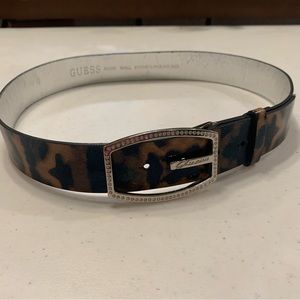 Guess small cheetah belt. Silver G buckle.